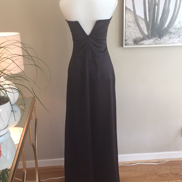 Black Satin-y strapless gown - PERFECTION. - Picture 2 of 2